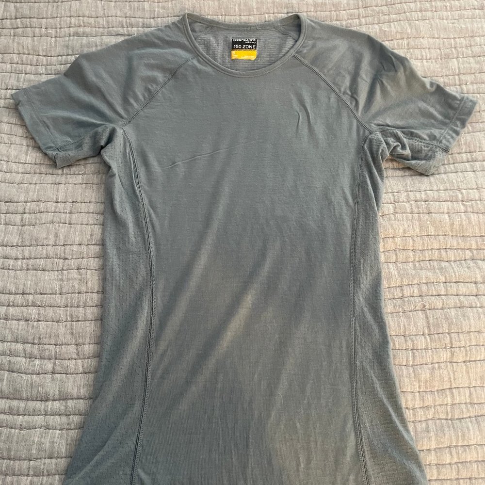 Icebreaker Zone 150 Top Merino Wool Small